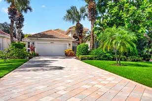 10694 Greenbriar Villa Dr, Lake Worth, FL 33449 - Photo 2