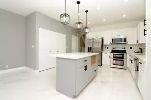 2952 NW 33rd Ln, Lauderdale Lakes, FL 33311 - Photo 2