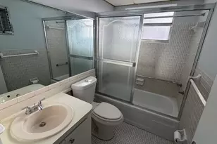 1310 NW 43rd Ave NW, Lauderhill, FL 33313 - Photo 24