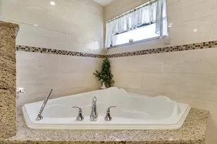 15821 Sedgewyck Cir N, Davie, FL 33331 - Photo 24