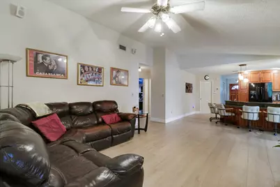 15821 Sedgewyck Circle N, Davie, FL 33331 - Photo 36