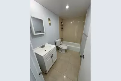 10000 NW 80th Court #2534, Hialeah Gardens, FL 33016 - Photo 8