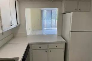 10000 NW 80th Ct, Hialeah Gardens, FL 33016 - Photo 2