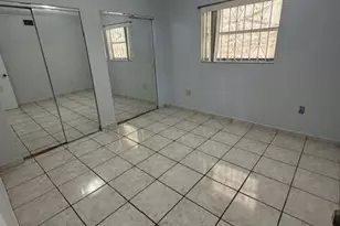 10000 NW 80th Ct, Hialeah Gardens, FL 33016 - Photo 10