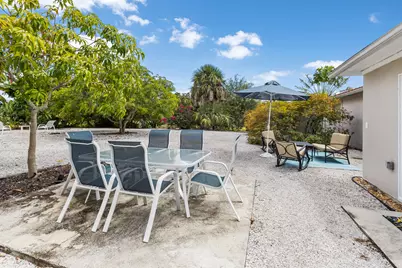 2191 Thomasson Drive, Naples, FL 34112 - Photo 18