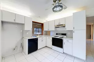 2208 Seagrape Cir, Coconut Creek, FL 33066 - Photo 26