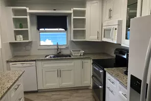 1200 Hibiscus Ave, Pompano Beach, FL 33062 - Photo 10