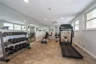 1200 Hibiscus Ave, Pompano Beach, FL 33062 - Photo 6