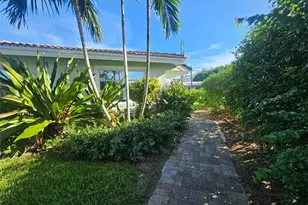 2110 NE 41st St, Lighthouse Point, FL 33064 - Photo 4