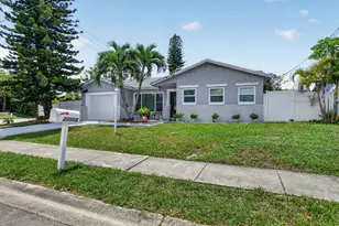 22305 SW 57th Ave, Boca Raton, FL 33428 - Photo 2