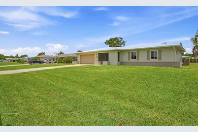 409 SE Gasparilla Avenue, Port Saint Lucie, FL 34983 - Photo 8
