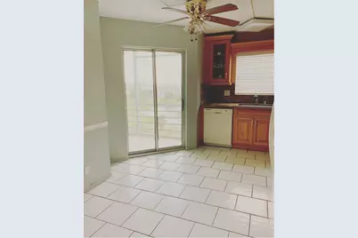 3465 Via Poinciana #804, Lake Worth, FL 33467 - Photo 4