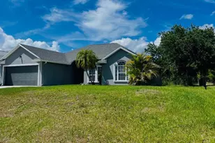 2619 SW Fair Isle Rd, Port Saint Lucie, FL 34987 - Photo 2