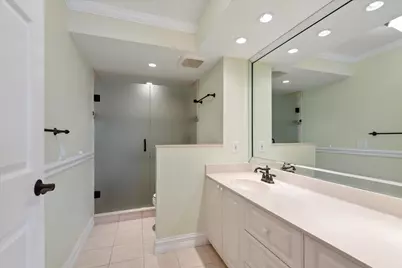 985 SE 19th Avenue #303, Deerfield Beach, FL 33441 - Photo 16