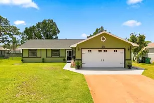 450 SE Thornhill Dr, Port Saint Lucie, FL 34984 - Photo 2