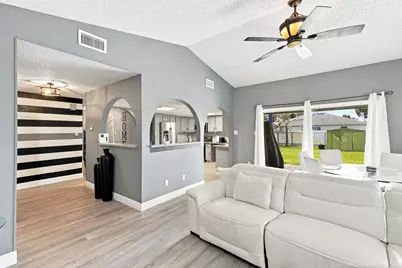 450 SE Thornhill Drive, Port Saint Lucie, FL 34983 - Photo 12