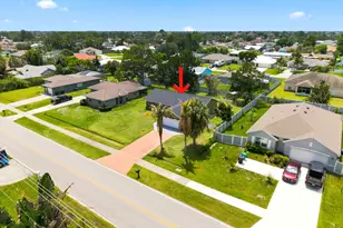 450 SE Thornhill Dr, Port Saint Lucie, FL 34983 - Photo 34