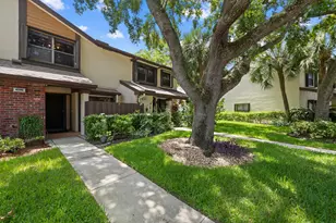 4586 Carambola Cir S, Coconut Creek, FL 33066 - Photo 2