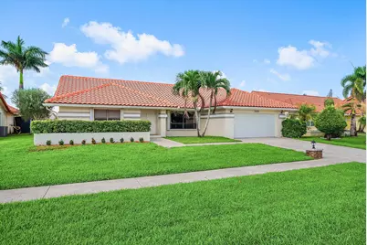 9295 Sun Pointe Drive, Boynton Beach, FL 33437 - Photo 2