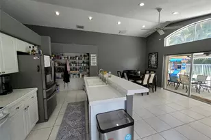 6416 Barton Creek Cir, Lake Worth, FL 33463 - Photo 2