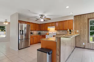 5605 38th St, Vero Beach, FL 32966 - Photo 6