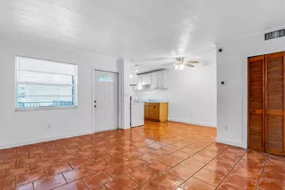 421 NE 1st Street #204, Hallandale Beach, FL 33009 - Photo 10