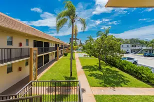 421 NE 1st St, Hallandale Beach, FL 33009 - Photo 8