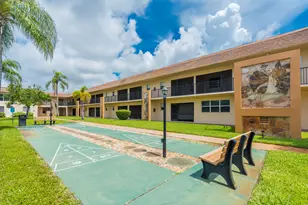 421 NE 1st St, Hallandale Beach, FL 33009 - Photo 32