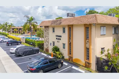 421 NE 1st Street #204, Hallandale Beach, FL 33009 - Photo 26