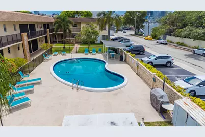421 NE 1st Street #204, Hallandale Beach, FL 33009 - Photo 24