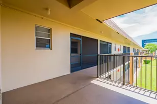421 NE 1st St, Hallandale Beach, FL 33009 - Photo 4