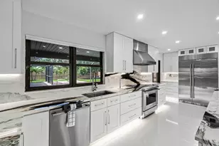 820 SW 16th St, Boca Raton, FL 33486 - Photo 12