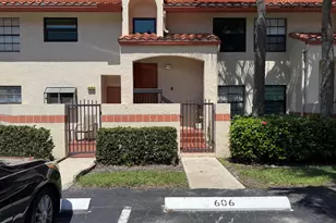 606 Congressional Way, Deerfield Beach, FL 33442 - Photo 2