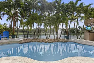 455 Cresta Cir, West Palm Beach, FL 33413 - Photo 4