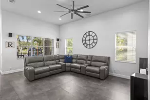 455 Cresta Cir, West Palm Beach, FL 33413 - Photo 28
