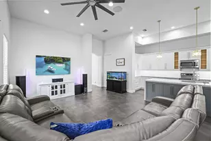 455 Cresta Cir, West Palm Beach, FL 33413 - Photo 28
