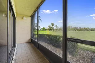 9450 Meadowood Dr, Fort Pierce, FL 34951 - Photo 10