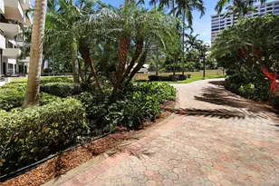 2500 Parkview Dr, Hallandale Beach, FL 33009 - Photo 30