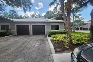 260 Crestwood Cir, Royal Palm Beach, FL 33411 - Photo 12