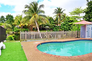 2704 Canal Rd, Miramar, FL 33025 - Photo 10