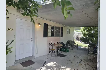 207 SE 7th Street, Dania Beach, FL 33004 - Photo 2