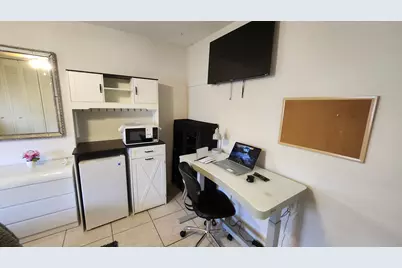 1726 NW 82nd Avenue, Coral Springs, FL 33071 - Photo 8
