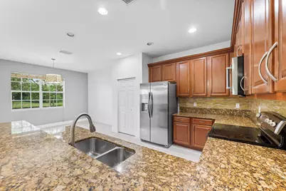 6752 Osage Circle, Greenacres, FL 33413 - Photo 28