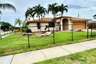 785 SW 4th St, Delray Beach, FL 33444 - Photo 2