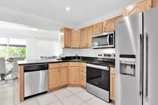 1869 NW 46th St, Tamarac, FL 33309 - Photo 32