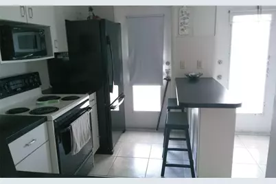 460 Paradise Isle Boulevard #301, Hallandale Beach, FL 33009 - Photo 8