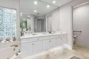 3 Bermuda Lake Dr, Palm Beach Gardens, FL 33418 - Photo 24
