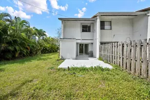 3666 Pinehurst Dr, Lake Worth, FL 33467 - Photo 20