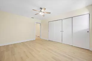 3666 Pinehurst Dr, Lake Worth, FL 33467 - Photo 18