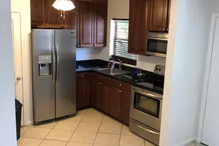 5192 NE 6th Ave, Oakland Park, FL 33334 - Photo 4